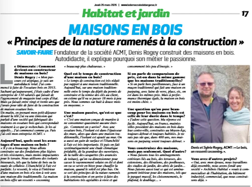 Page 17 du Démocrate de Bergerac du 26 mars 2026 : article « Maisons en bois, principes de la nature ramenés à la construction », avec la photo de Denis et Sylvie Rogey