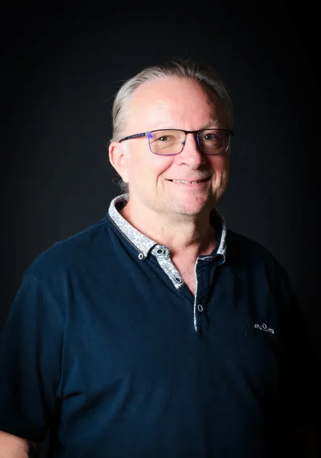 Entreprise familiale de construction bois : Denis, constructeur bois chez ACMT