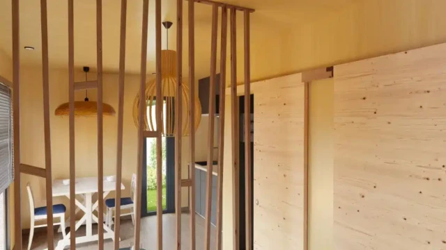 Intérieur bois d'un studio avec claustra