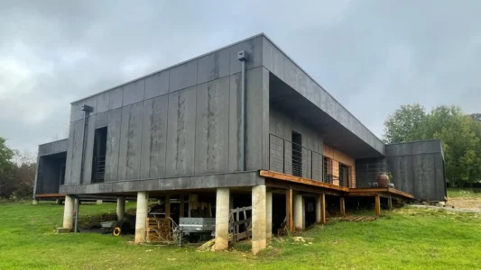 Une maison passive dans le Lot (hors bardage)